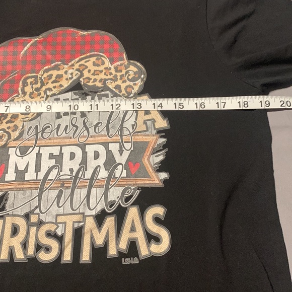 Bella Canvas Christmas Tee (Santa), EUC, Size Medium - Picture 4 of 7